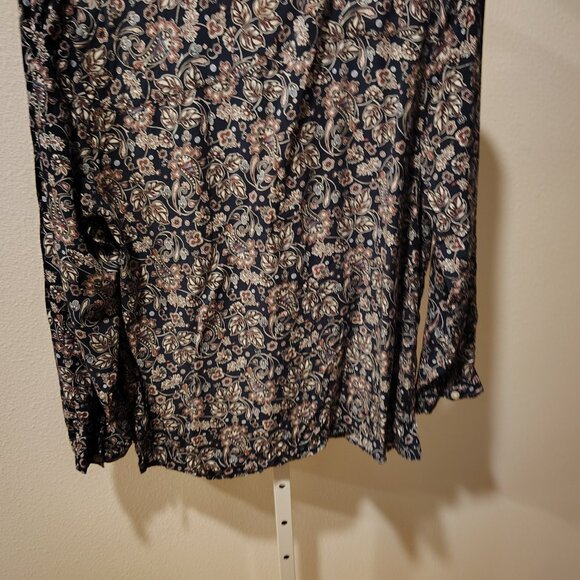 Croft & Barrow Women's Button Front Long Sleeve Blouse Size XL Rayon Blue Print - Picture 10 of 11